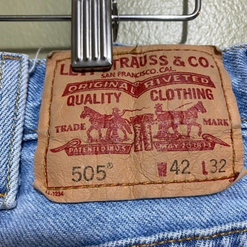 Men’s 505 Levi’s, Size 42 x 32 - Picture 3 of 7